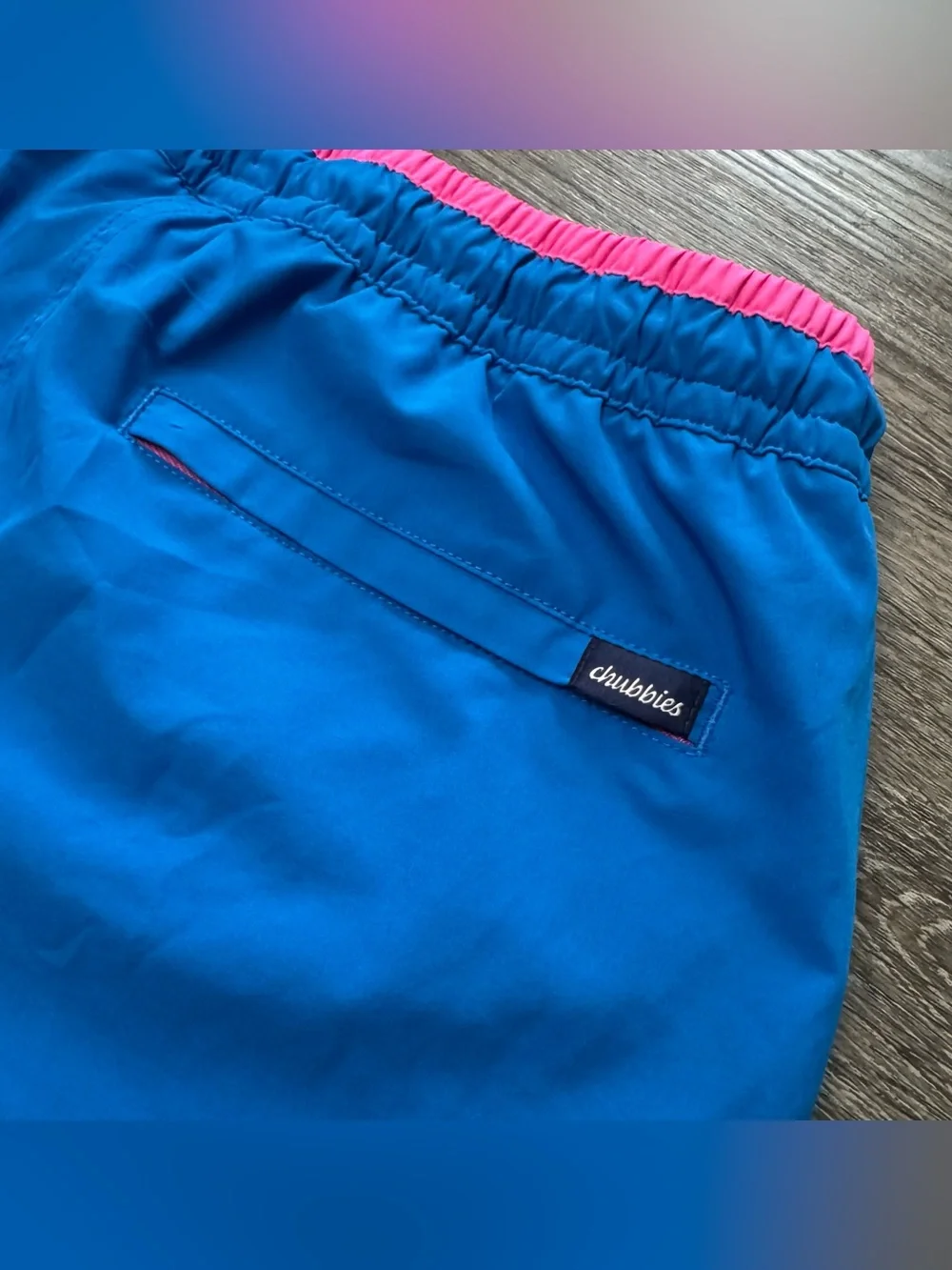 Chubbies 5.5-Inch The Prince of Prints Swim Trunks - Bright Blue Men’s Size M